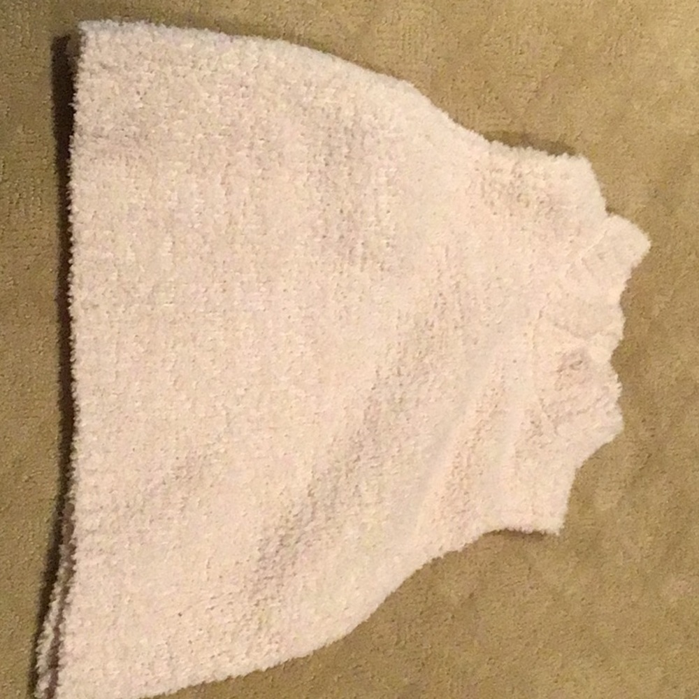 Sleeveless sweater